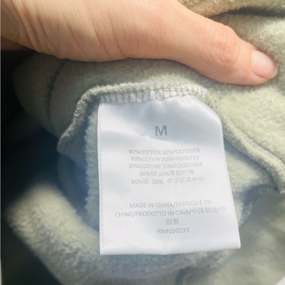 Women’s essentials, sage green, quarter zip - Picture 7 of 8